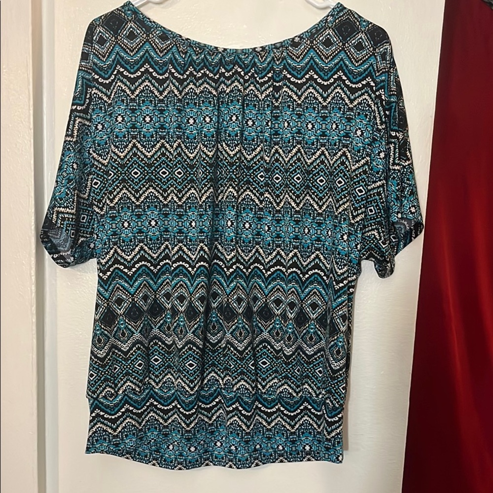 Graphic Blue and Black 3/4 Sleeve Relaxed Blouse